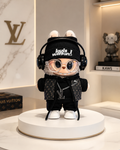LABUBOX 4 - Muñeco llavero coleccionable 17cm con outfit negro y accesorios